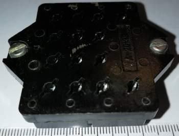 patice pro relé LUMEL R-15 4PDT, pájená .. cena na dotaz / price on request