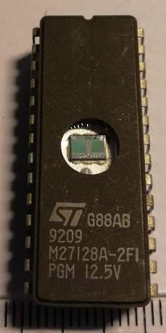 M27128A-2FI  NMOS 128K 16K x 8 UV EPROM   .. cena na dotaz / price on request