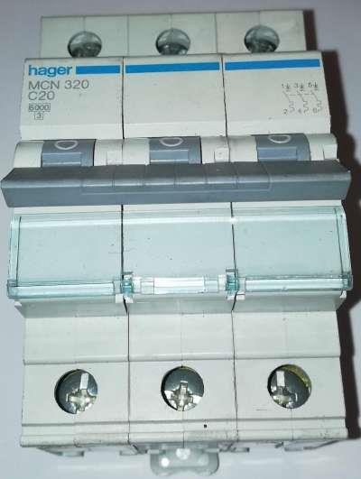 není skladem - Jistič Hager MCN320 20A C