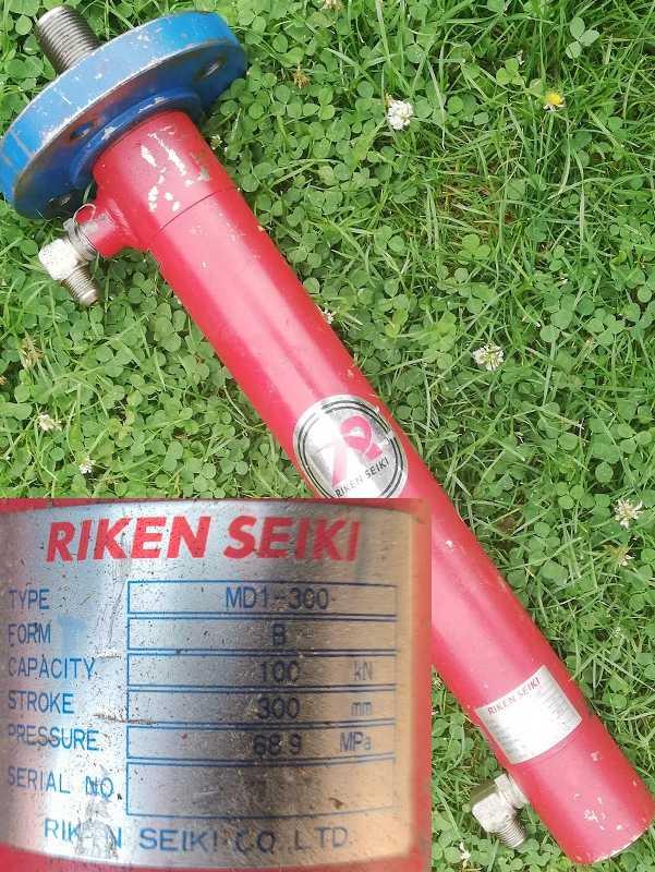 Hydraulic cylinder RIKEN SEKI MD1-300, 100kN, 300mm, 68,9MPa,  .. použitý / used.. cena na dotaz / price on request