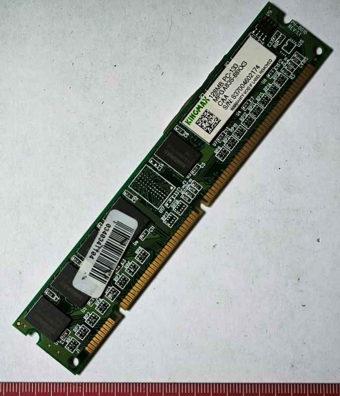MEMORY-010 - paměťový modul KINGMAX 128MB PC133,  dle foto .. použitý / used  .. cena na dotaz / price on request