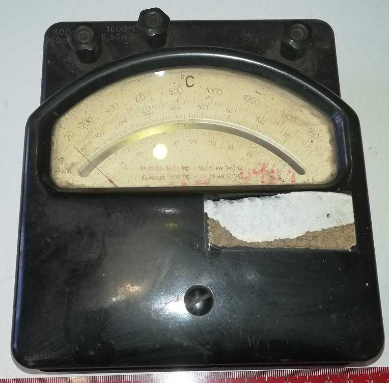 měřící přístroj 160x140x75mm, 1600°C, 800°C, bez sond, METRA, systém reaguje