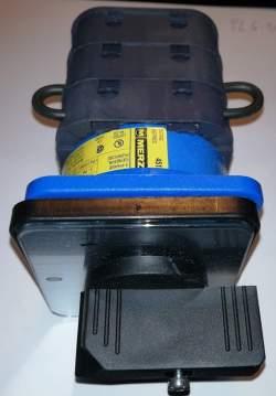 přepínač MERZ W451/162   .. cena na dotaz / price on request