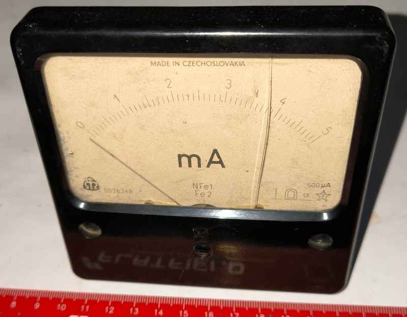 panelmeter METRA, st. 5mA, 70mV 0,5mA 140 ohm, 110x110x60mm, starší, otestován prasklé sklíčko  .. cena na dotaz / price on request