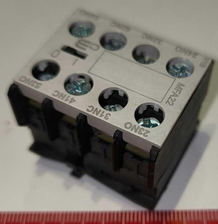 MFA22 - kontakty pro stykač 300-M16 M16.10E -  C3 CONTROLS ..  cena na dotaz / price on request