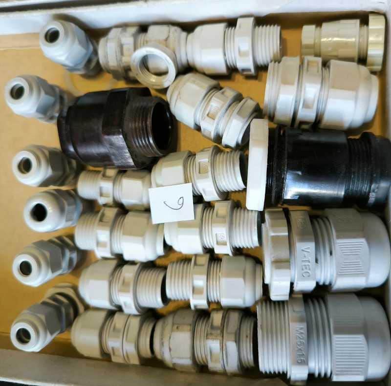 není skladem - MIX-pruch-6 - mix průchodek dle foto