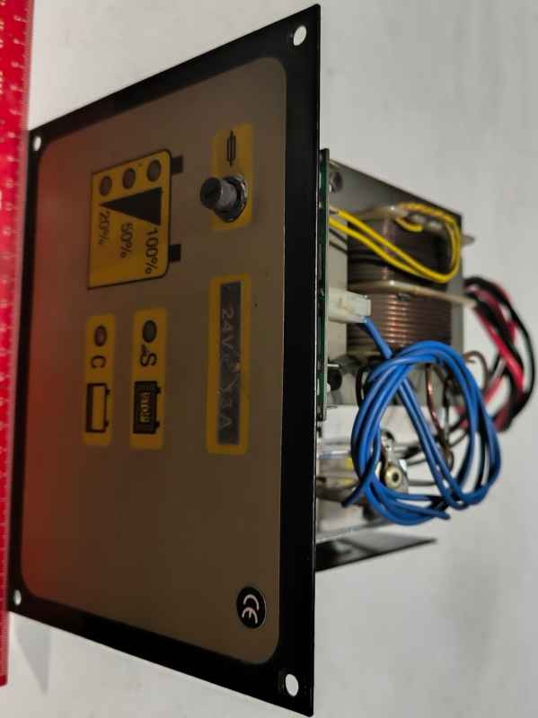 napájecí zdroj MLC2413INC 230V/24V 13A, na opravu nebo náhradní díly, netestován