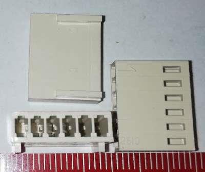 není skladem - MOLEX HU06 tělísko 6pin.. balení 88ks za 90Kč