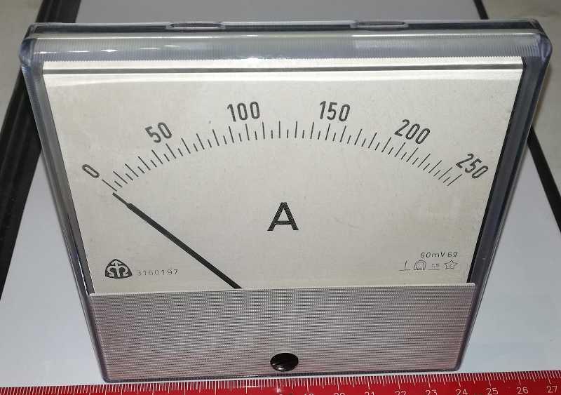 není skladem - MP120 - METRA, stupnice 250A, bez bočníku, citl. 60mV 6 ohm