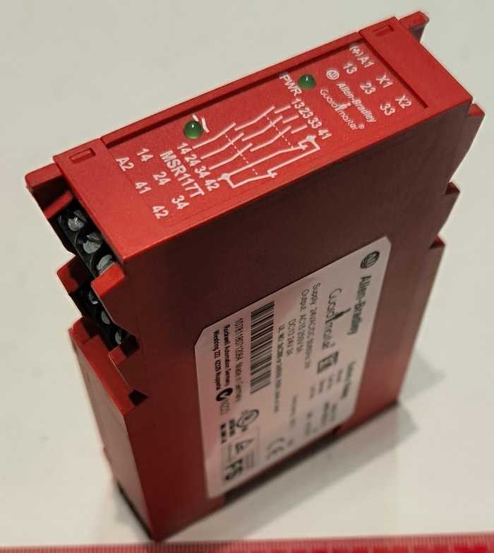 MSR117T - Safety Relay Allen Bradley  .. použitý / used .. cena na dotaz / price on request