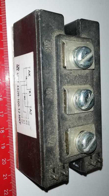 MTT442R-100-12NKE 1000V 2x110A/70°C 2.6kA 1000V/us 16us , Rthjc=0.2K/W 200A/us  .. použitý / used