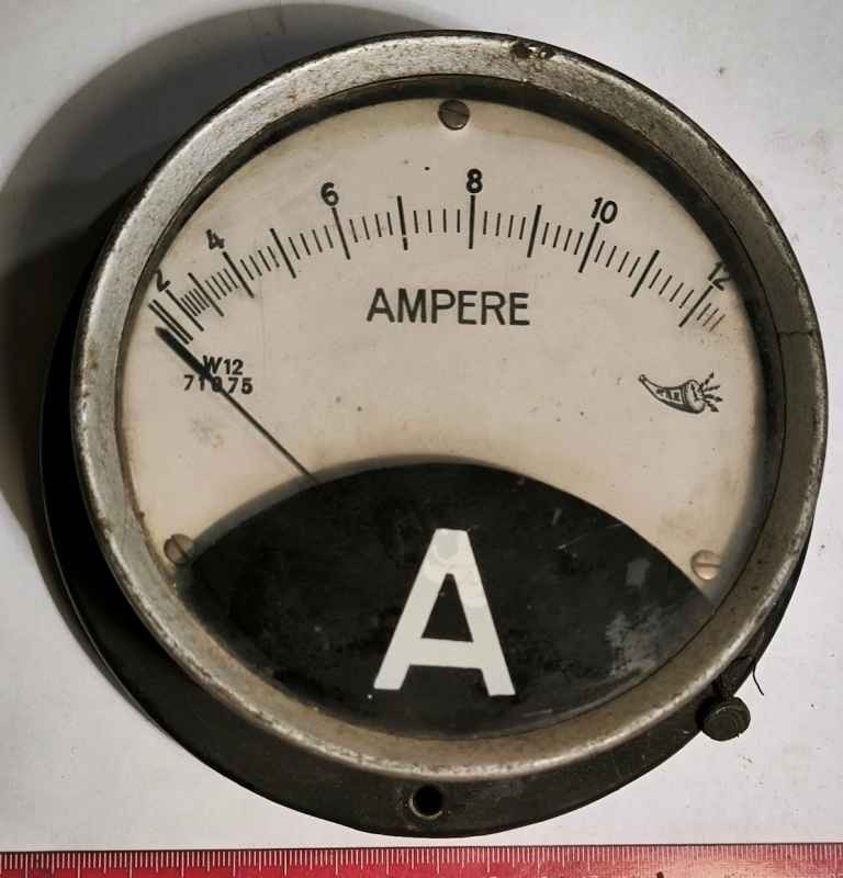AMPERE - Amper metr, starší typ, s bočníkem, netestován, průměr 130mm  .. cena na dotaz / price on request