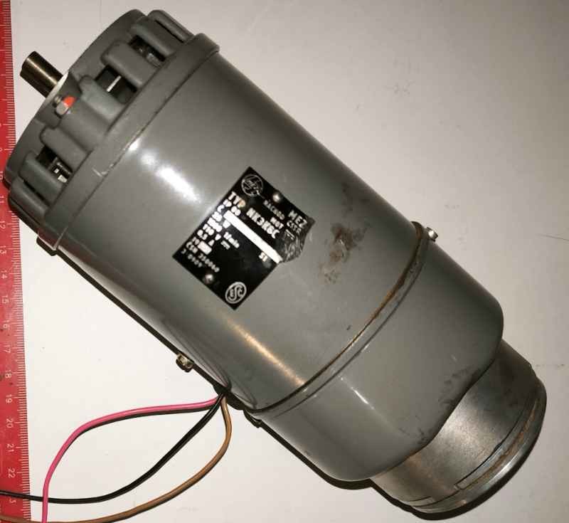 motor MEZ NK3K8C 110Vss 0,5A 1500/min, z demontáže, netestován .. cena na dotaz / price on request