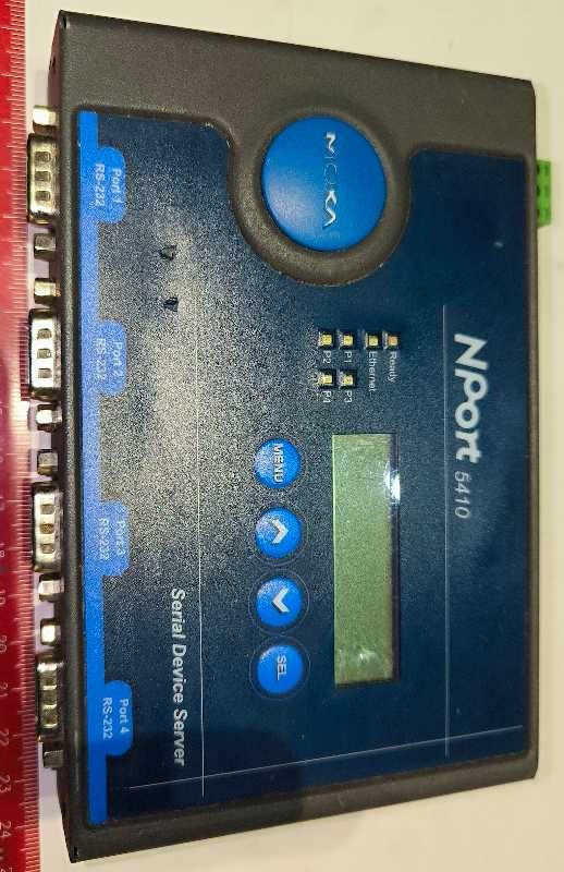 NPort 5410 - 4-port device server, 10/100M ethernet, z demontáže  .. použitý / used
