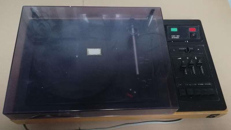 gramofon NZC150, funkční, ale na opravu nebo ND