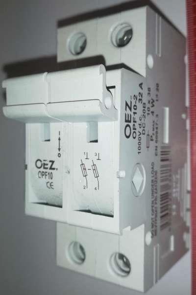 není skladem - držák pojistek OPF10-2 na DIN, 32A 10x38