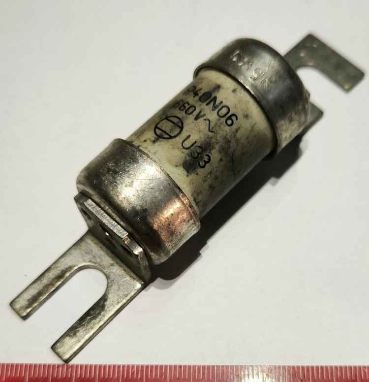 pojistka P40N06 U33 660Vstr ZSE 63A, z demontáže