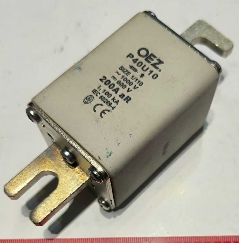 OEZ Pojistková vložka pro jištění polovodičů, P40U10 200A aR   .. cena na dotaz / price on request