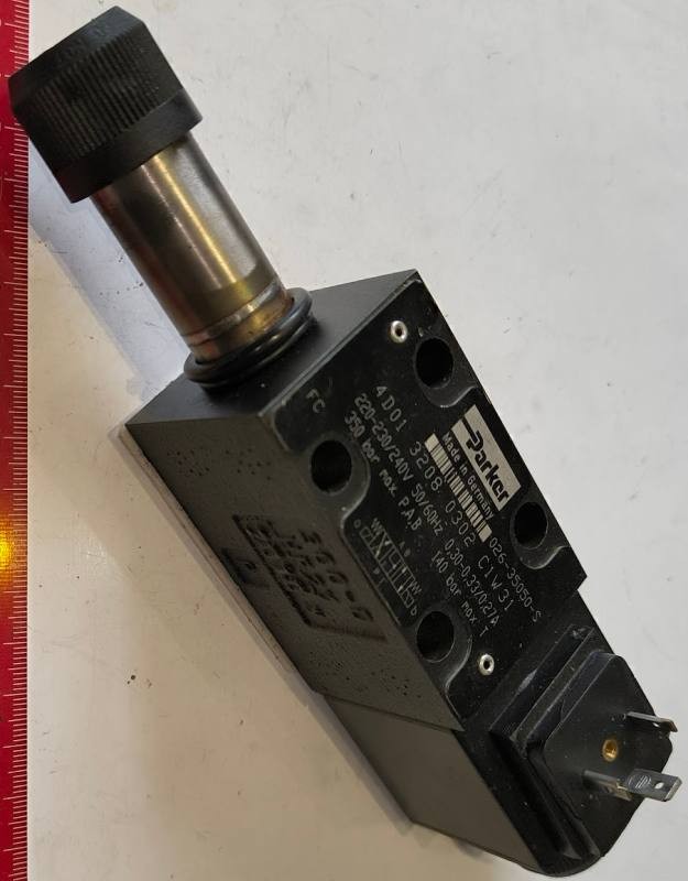 PARKER-001 - 4D0132080302C1W31 + S1 DDG600 220-230V/50Hz 30-33W ...  cena na dotaz / price on request