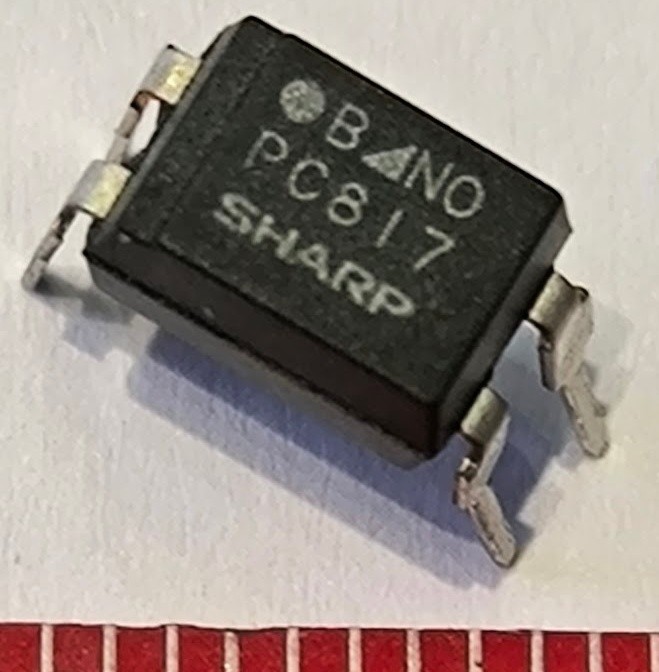 PC817  optočlen .. balení 74ks za 150Kč