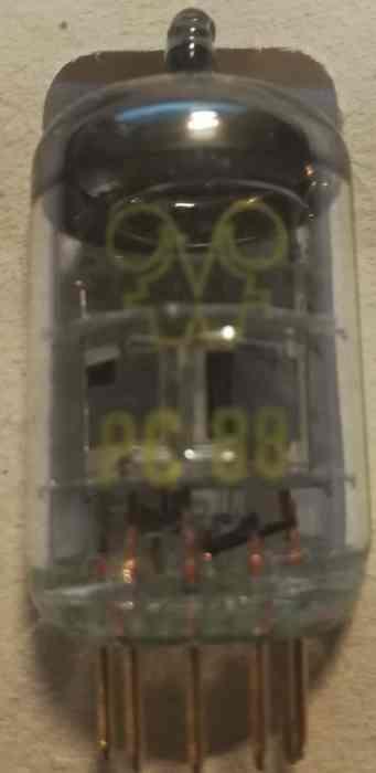 Elektronka PC88 TESLA