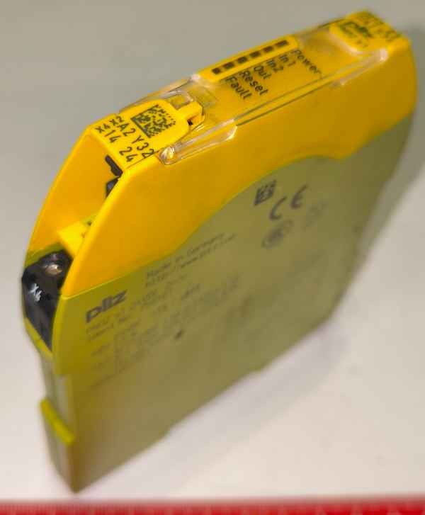 PILZ 750101 - PNOZ s1 24Vdc 2n/o  .. použitý / used  .. cena na dotaz / price on request