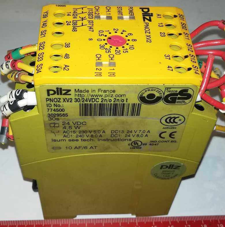 PILZ-PNOZ-XV2 30/24Vdc  .. použitý / used .. cena na dotaz / price on request