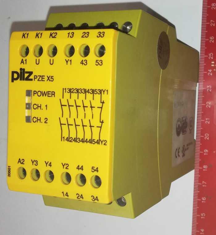 PILZ PZE-X5 safety relay.. cena na dotaz / price on request