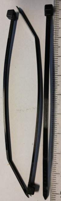 vázací páska G163 černá, délka 100mm, šířka 2,4mm .. balení 100ks za 40Kč