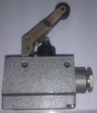 mikrospínač B612-3