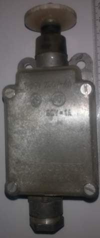 Přepínač typ SV 250V/4A, starší, používaný .. cena na dotaz / price on request