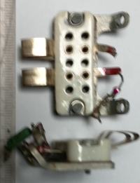 konektor10 pin , starší