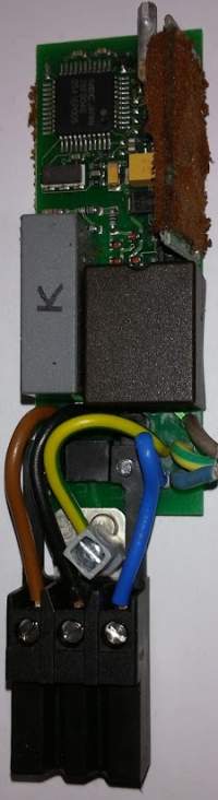 deska s NEC78F9046, vf modul, konektor