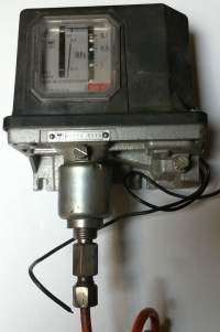 tlakový spínač T23, starší   .. cena na dotaz / price on request