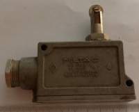 koncový spínač z demontáže, MILTAC .. cena na dotaz / price on request