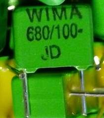 C FKP2 - 680p 100V - 4,5x6x7mm RM5 .. balení 250ks za 100Kč