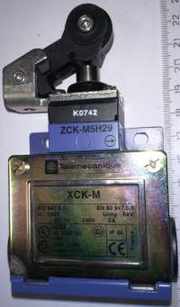 switch XCK M521H29 .. cena na dotaz / price on request