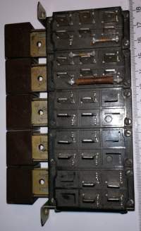 stará sada přepínačů, 5x nezávislé, z demontáže    .... cena na dotaz / price on request