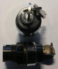 T10K CE černá, vytáhnout klíček lze ve vypnuté poloze     .. cena na dotaz / price on request