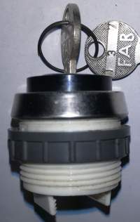 T6D CE černá, v obou polohách lze vytáhnout klíček