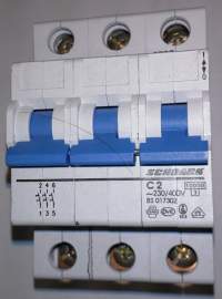 jistič Schrack C2 -  3pol.