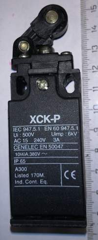 koncový spínač XCKP121  .. cena na dotaz / price on request