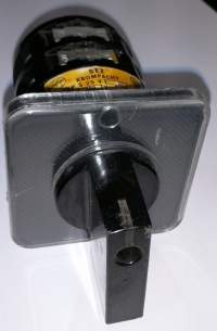 přepínač typ S25V01 s knoflíkem ( černý) .. cena na dotaz / price on request