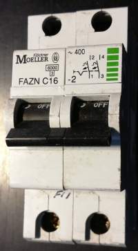 jistič  MOELLER FAZN C16