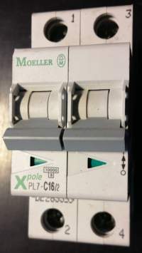 jistič  MOELLER PL7-C16