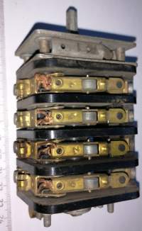 přepínač KSP15 19003112 380V 15A starší   .. cena na dotaz / price on request