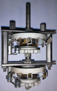 přepínač 10 poloh na keramice, použitý  .. cena na dotaz / price on request