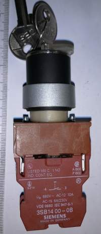 není skladem - 3SB1400-0B včetně hlavice s klíčkem  .. cena na dotaz / price on request