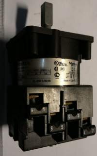 přepínač K1D004QLH