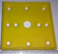 čelní deska - plastový díl z přepínačů OBZOR VS (1+10 děr), 65x65mm - tmavě žlutá